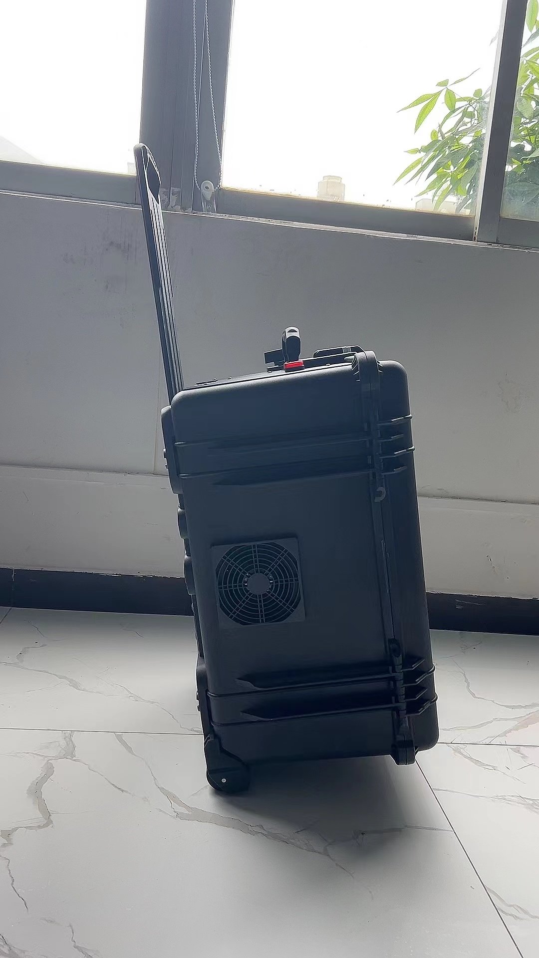 沙河口手拉箱型移动通信干扰器